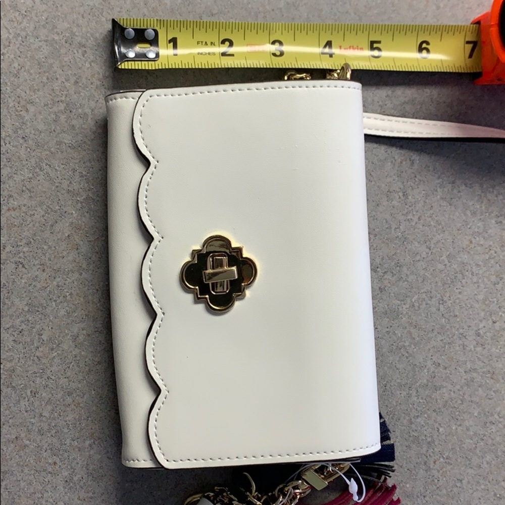 Crown & Ivy purse - Picture 7 of 7